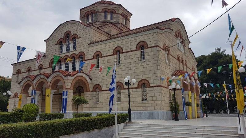 Ιερός Ναός Αγίας Τριάδος Νέα Κηφισιά - Εκκλησία - Νέα Κηφισιά