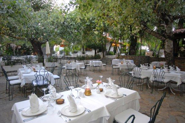 Ο Σπύρος & Βασίλης Εστιατόριο γαλλικής κουζίνας