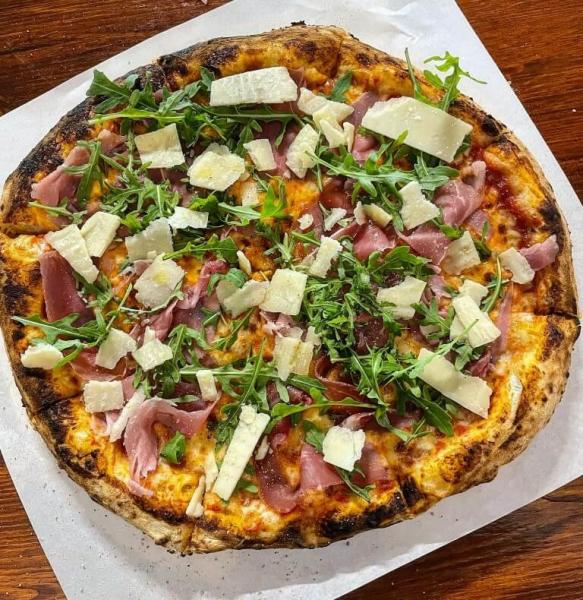 Vespa Pizza Mirtos Ιταλικό εστιατόριο Mirtos Beach Ierapetra Crete