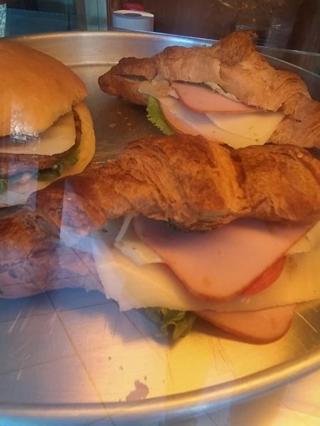 Φο΄ύρνος Κουτσουφλάκη - Αρτοποιείο  - Μαντούδι