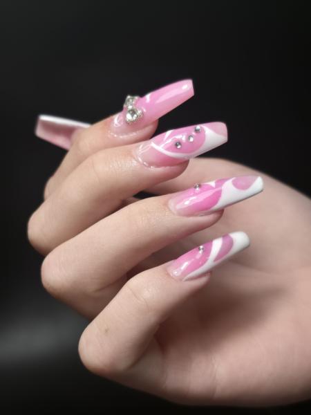 Golden Swan Nails - Μανικιούρ Πεντικιούρ - Μοσχάτο