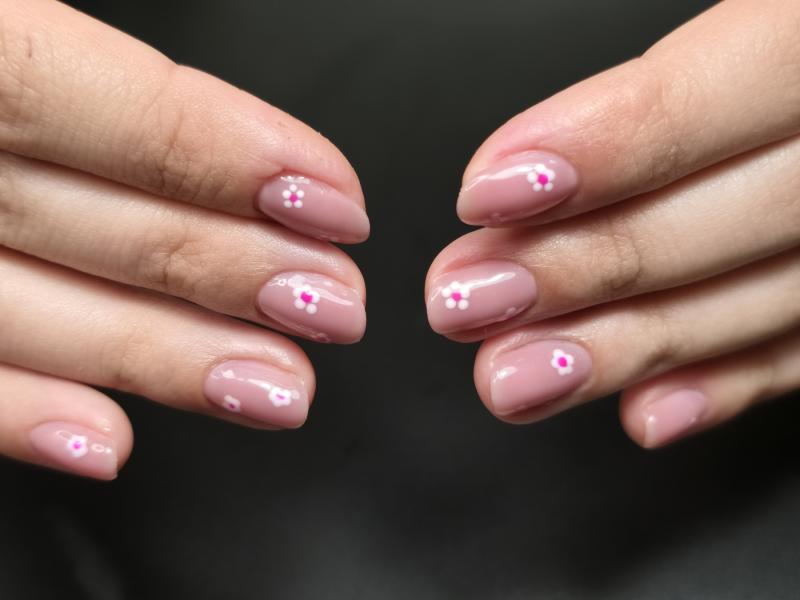 Golden Swan Nails - Μανικιούρ Πεντικιούρ - Μοσχάτο