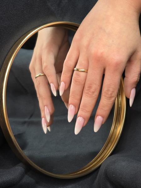 Golden Swan Nails - Μανικιούρ Πεντικιούρ - Μοσχάτο