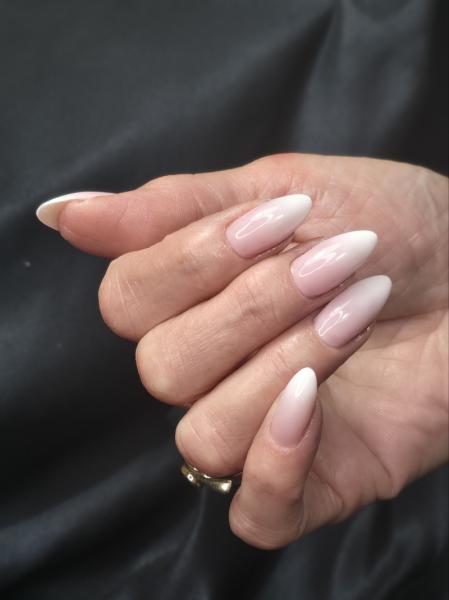 Golden Swan Nails - Μανικιούρ Πεντικιούρ - Μοσχάτο